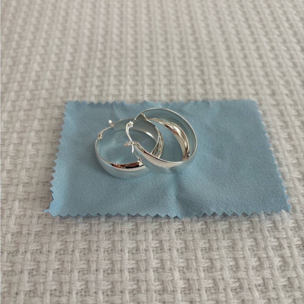 Elegant Silver Hoop Earrings